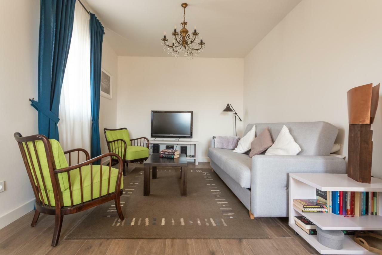 Adorma Hum Apartment Bagian luar foto