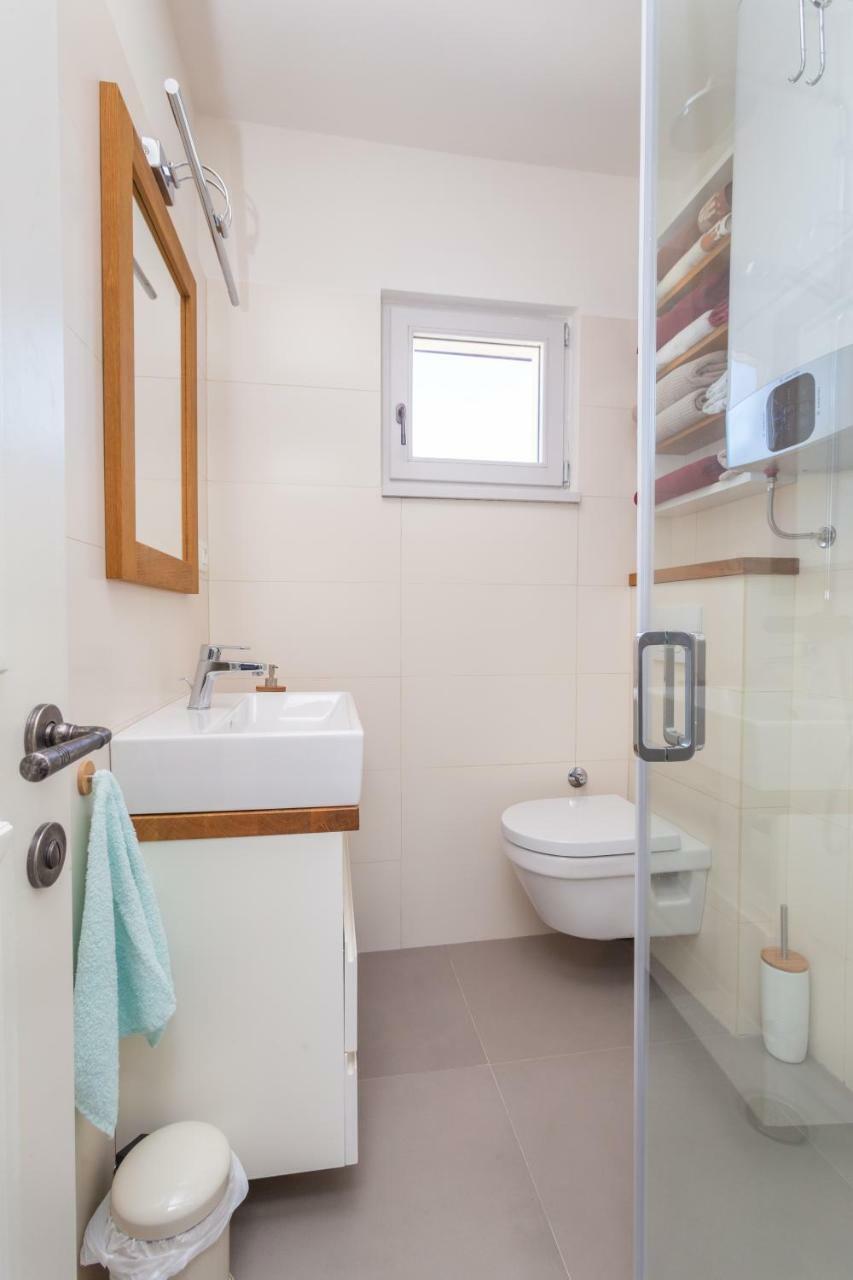 Adorma Hum Apartment Bagian luar foto